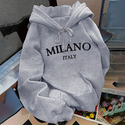 Unisex Four-Season Wear Hoodie with Hoodie Neckline for Year-Round Comfort